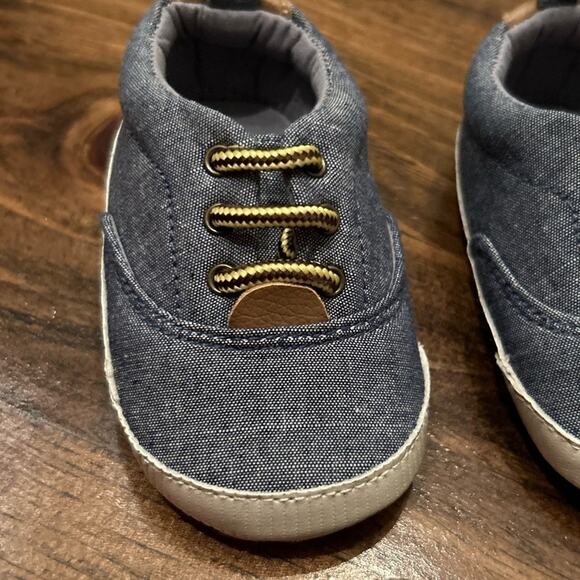 ⭐️ Gap Baby Chambray Slip On Soft Bottom Blue & White Sneakers Size 6-12 Months - Picture 3 of 7